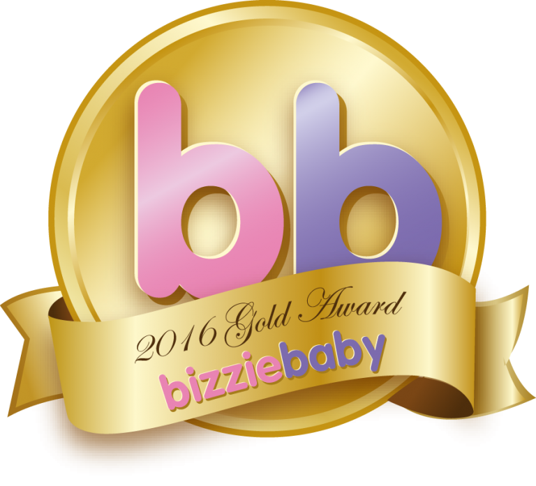 A gold award for bizzebaby featuring the exquisite Bulgarian rose known as rosa damascena by Alteya.